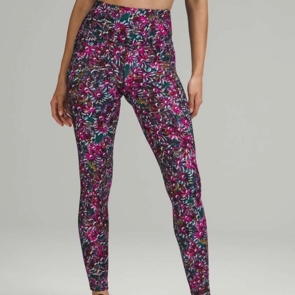 Lululemon Base Pace High Rise Fleece tight - Picture 2 of 9